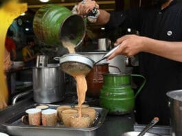 پاکستانی 1 سال میں 179 ارب روپے کی چائے پی گئے