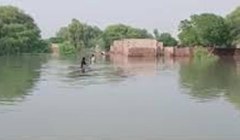 سندھ میں دریاؤں پر درمیانے درجے کا سیلاب