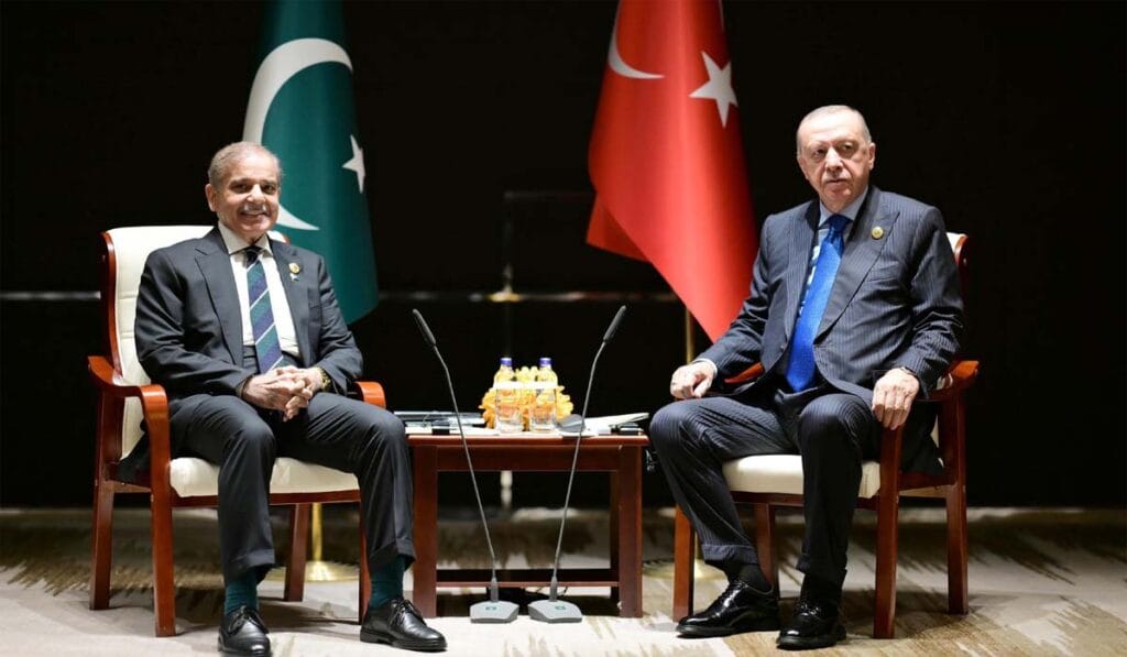 وزیراعظم شہباز شریف کی ترک صدر سے ملاقات