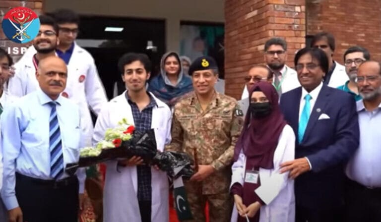 ڈی جی آئی ایس پی آر کی طلبہ سے خصوصی نشست