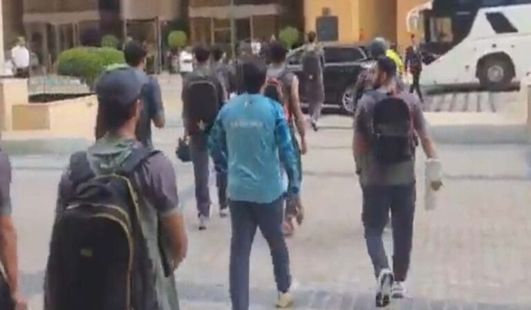 ایشیا کپ: ڈیڈلاک ختم، پاکستان ٹیم اسٹیڈیم روانہ