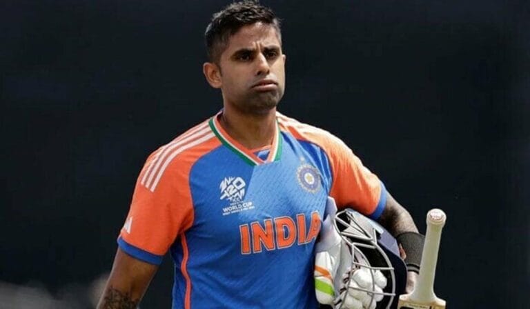 آئی سی سی نےسوریا کمار یادیو کی سرزنش کردی