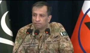 شہداء کا ذکر کرتے ہوئے ڈی جی آئی ایس پی آر آبدیدہ ہو گئے