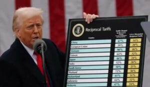 ٹرمپ کا چینی پر 100 فیصد نیا ٹیرف عائد کرنے کا اعلان