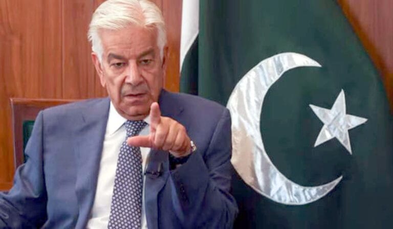 اللہ کے سپاہی تیار ہیں، وزیرِ دفاع کا بھارت کو سخت انتباہ