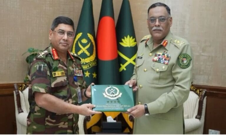 جنرل ساحر شمشاد کی بنگلہ دیشی آرمی چیف سے ملاقات
