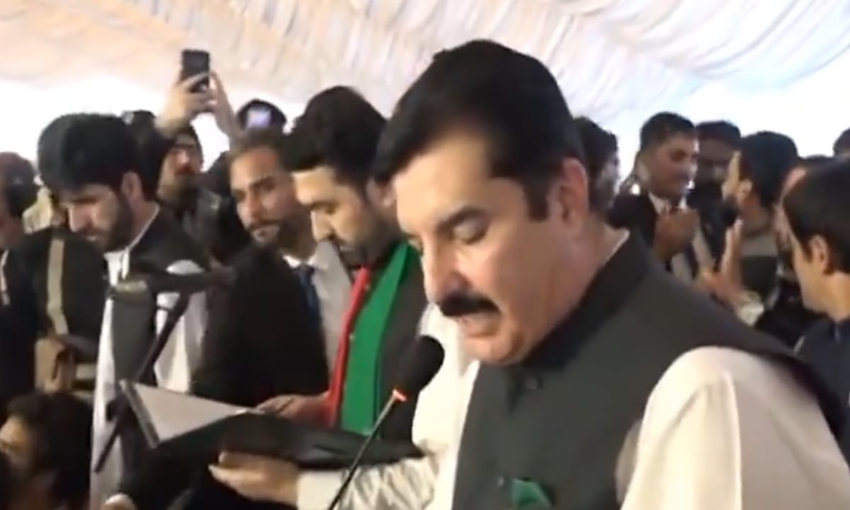 خیبرپختونخوا:سہیل آفرِیدی نے وزیراعلیٰ کا حلف اٹھا لیا