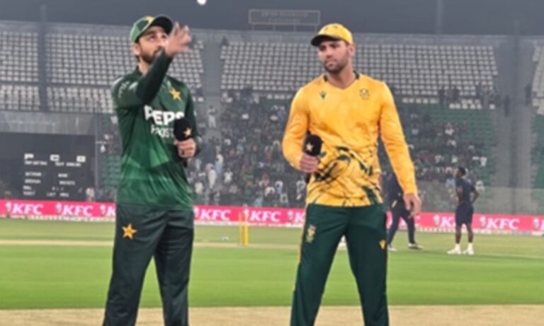 آخری ٹی 20 میں پاکستان کی پہلے بائولنگ