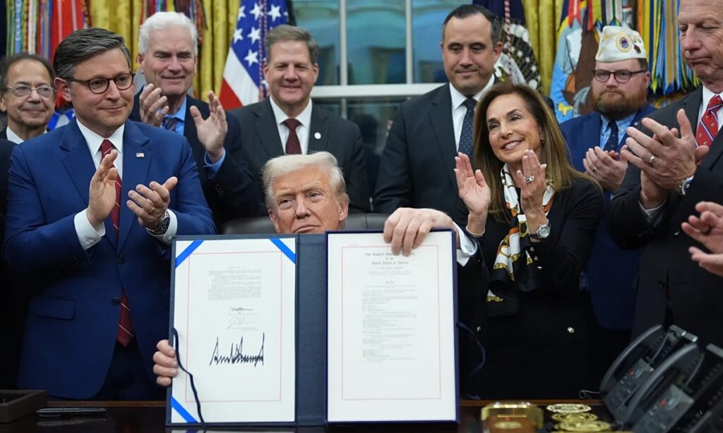 امریکی تاریخ کا طویل ترین شٹ ڈاؤن ختم،بل منظور