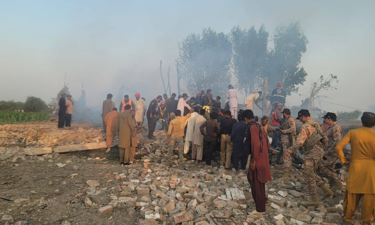 حیدرآباد میں پٹاخے کی فیکٹری میں زوردار دھماکا،5 افراد جاں بحق
