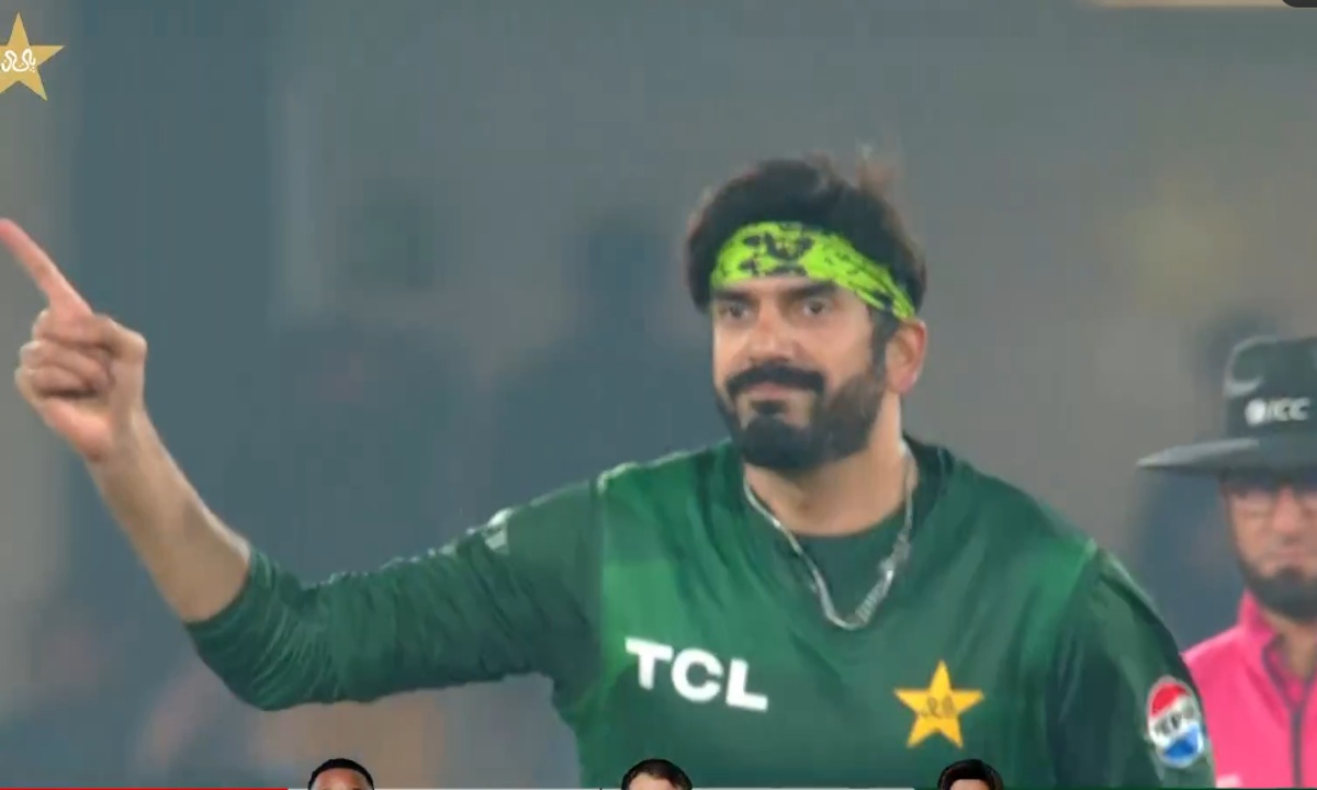 زمبابوے کیخلاف عثمان طارق چھا گئے،شاندار ہیٹ ٹرک