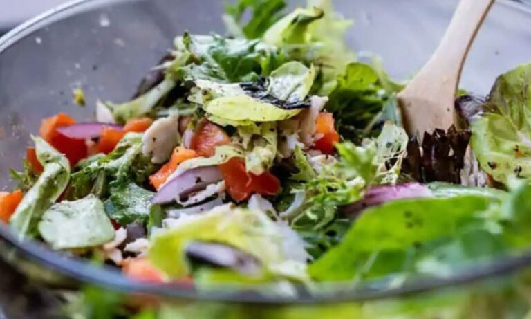 سلاد کے باقاعدہ استعمال کے حیرت انگیز فوائد
