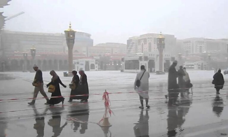 مدینہ منورہ میں موسمِ سرما کی پہلی بارش،فضائیں معطر