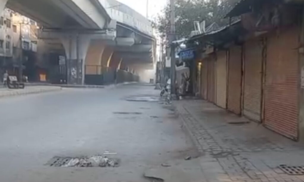 پشاور:دہشتگردوں کا فرنٹیئر کانسٹیبلری ہیڈکوارٹرز پر حملہ،دو دھماکے