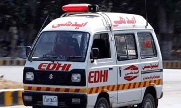ڈمپر کی ٹکر سے 3 افراد جاں بحق،ڈرائیور موقع سے فرار