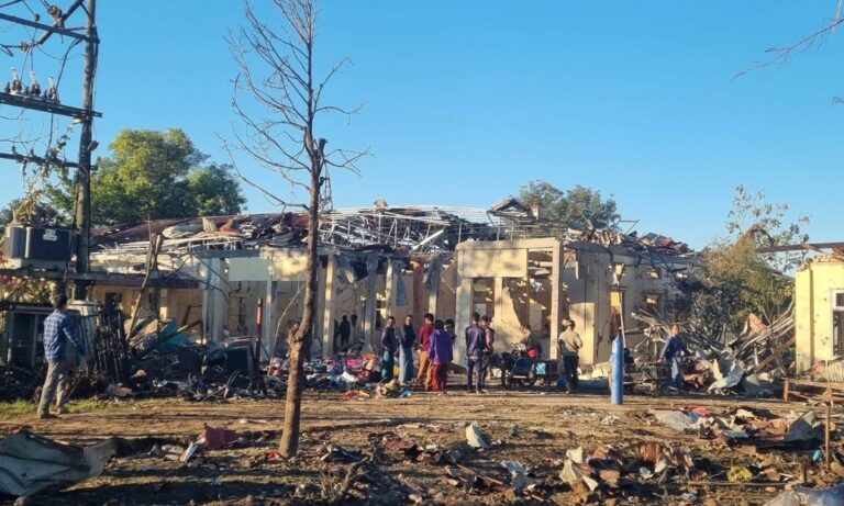 رخائن کے اسپتال پر فضائی حملہ،31 ہلاکتیں