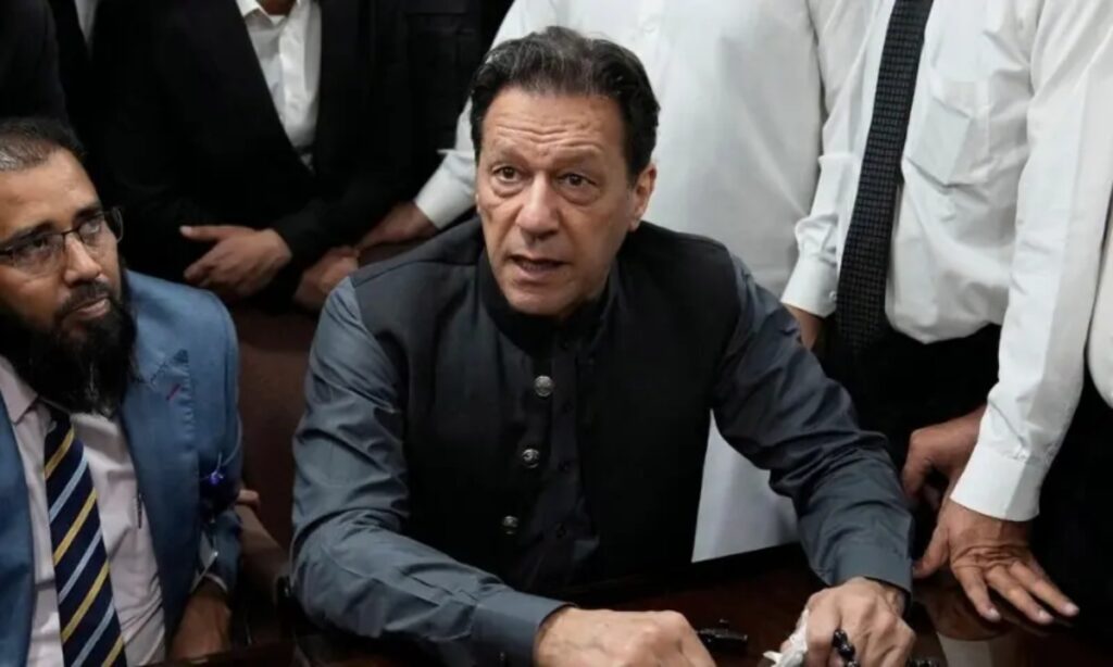 عمران خان کو اڈیالہ جیل سے منتقل کرنے پر غور