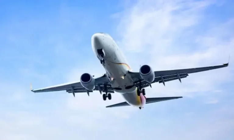 Bangladesh bans Indian airline from using airspace