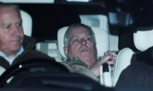 چھ گھنٹے ڈرائیونگ،چھ گھنٹے کاانتظار اوربالآخر صرف چھ تصاویر