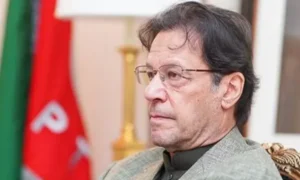 عمران خان کی ہسپتال واپسی کی ویڈیو بنانے والا کارکن پکڑا گیا