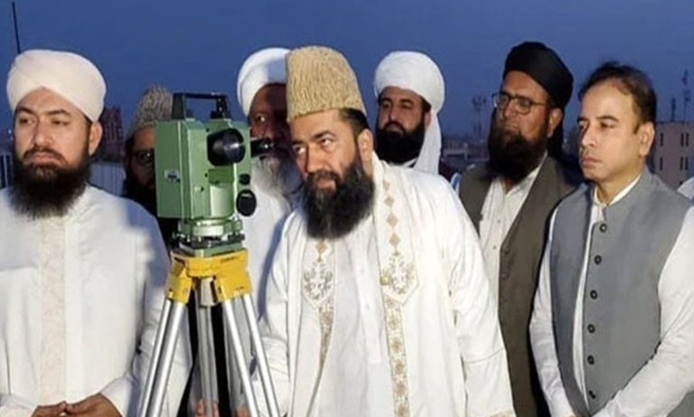 رمضان کا چاند نظر آگیا، پاکستان میں کل پہلا روزہ ہوگا