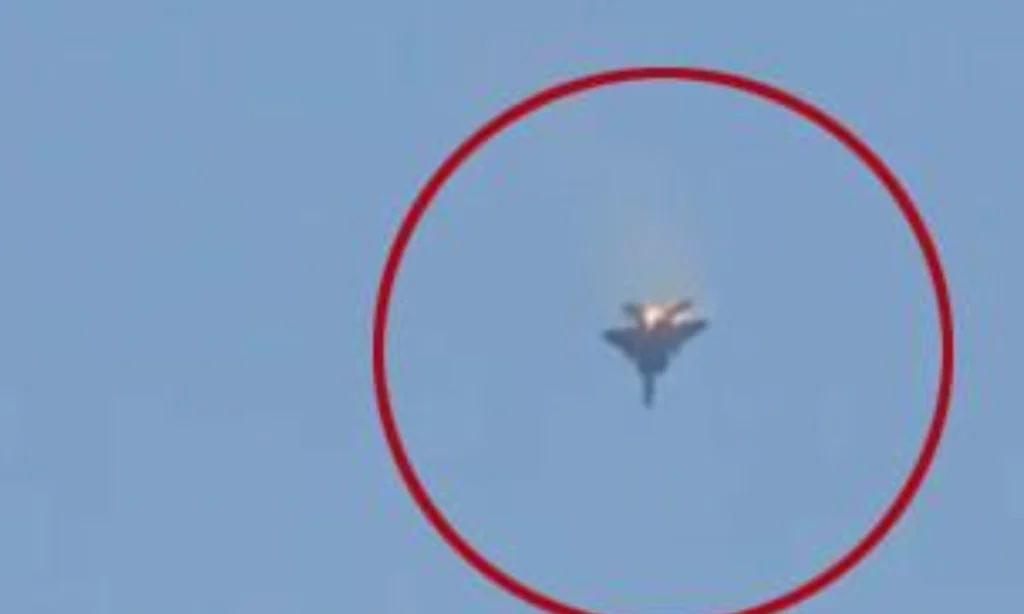 کویت میں امریکی لڑاکا طیارہ گر کر تباہ