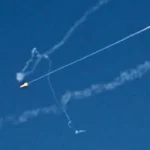 دبئی میں میزائل کا ملبہ گرنے سے عمارت کو نقصان