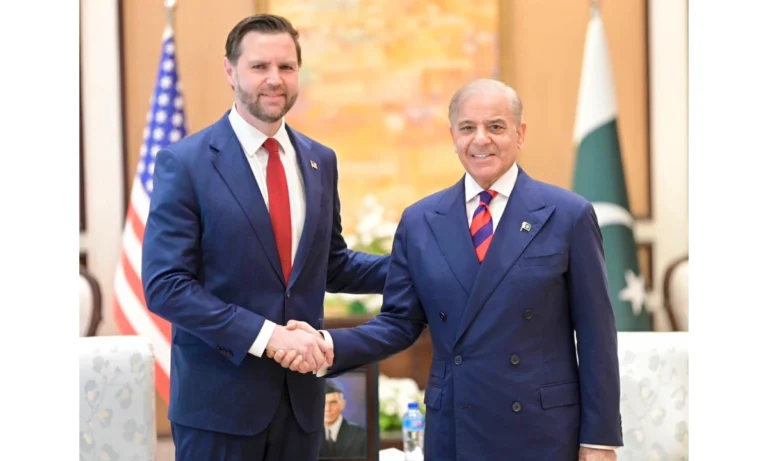 وزیرِ اعظم شہباز شریف اور امریکی نائب صدر کے درمیان اہم ملاقات