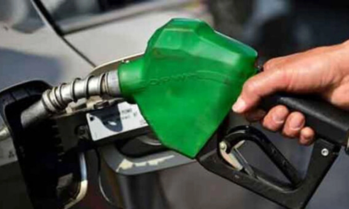 پیٹرول اور ڈیزل کی قیمتوں میں اضافے کا اعلان