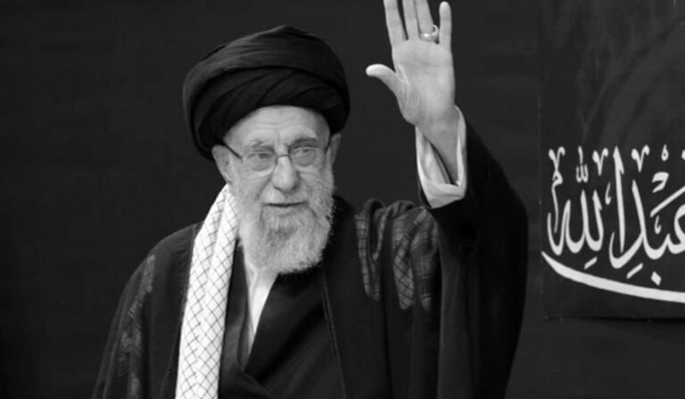 علی خامنہ ای کی نماز جنازہ تہران میں ادا کی گئی،برطانوی میڈیا