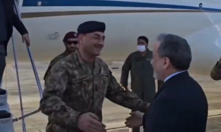 فیلڈ مارشل سرکاری دورے پر ایران پہنچ گئے