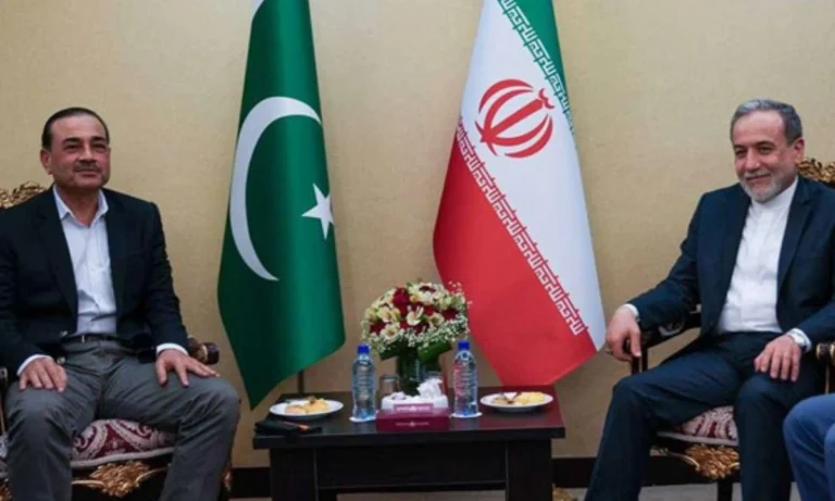 فیلڈ مارشل عاصم منیر کی تہران میں عباس عراقچی سے ملاقات
