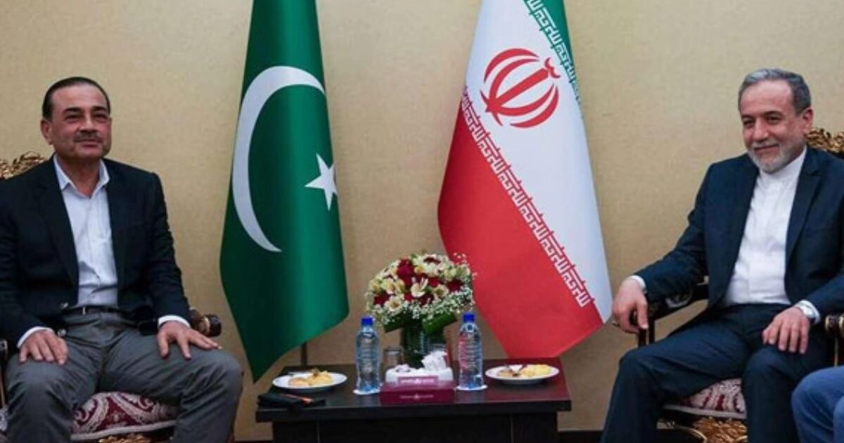 فیلڈ مارشل عاصم منیر کی تہران میں عباس عراقچی سے ملاقات