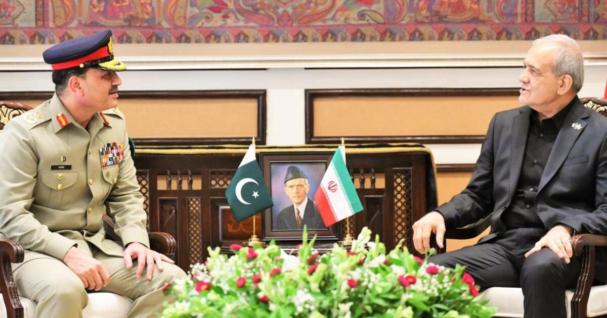 ایرانی صدر اور فیلڈ مارشل عاصم منیر کی ملاقات