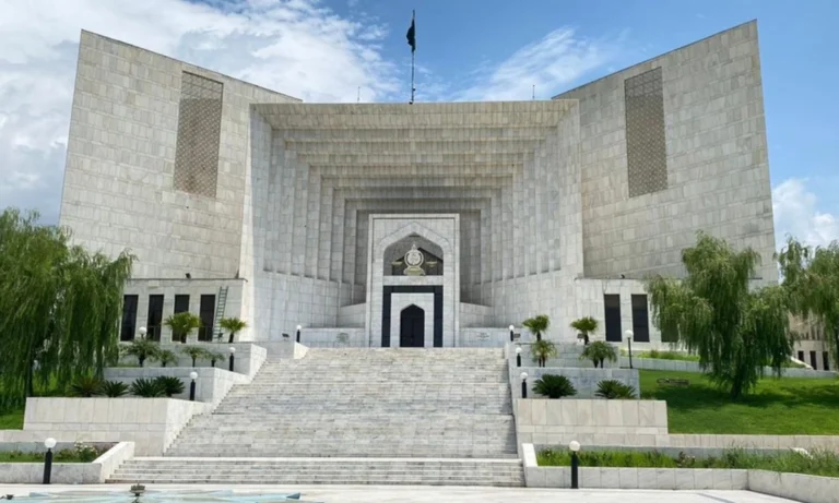 سپریم کورٹ نے عمران خان کو بڑا ریلیف دے دیا