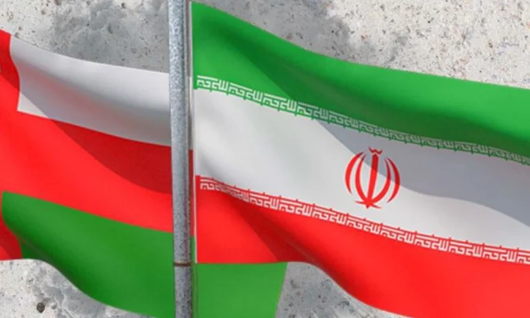 عمان اور ایران کا بحری تعاون مضبوط بنانے اور رابطے بڑھانے کا اعلان