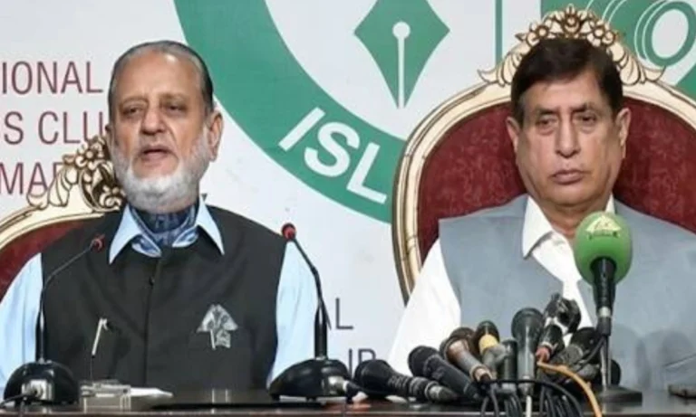 مسلح افواج کے خلاف بغاوت پر اکسانا سنگین جرم ہے۔سردارعتیق