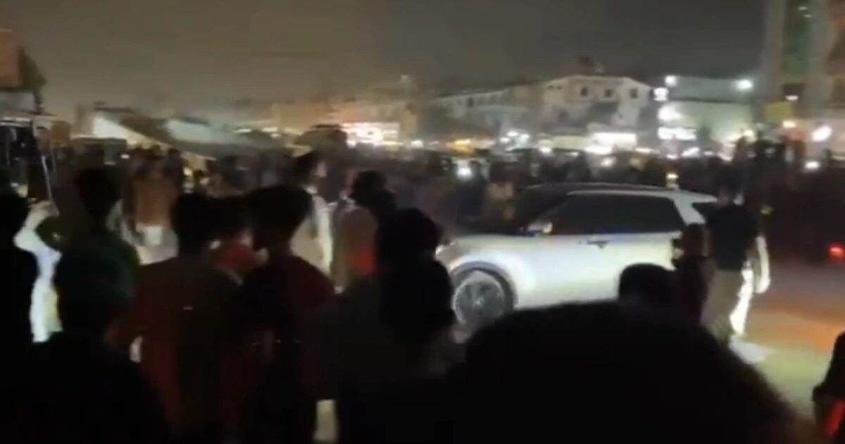 کراچی کے گلستانِ جوہر میں فائرنگ اور دھماکے کی اطلاع،پولیس اور ریسکیو ادارے متحرک