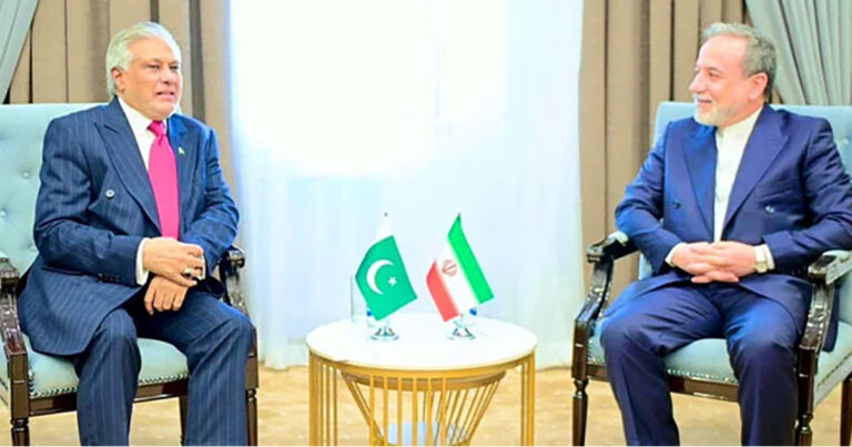 اسحاق ڈار اور عباس عراقچی کی ملاقات،پاک ایران تعلقات مزید مضبوط بنانے پر اتفاق