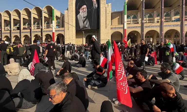 علی خامنہ ای کی آخری رسومات کے لیے چھ روزہ عوامی پروگرام کا آغاز ہفتے کی صبح سے ہو چکا ہے