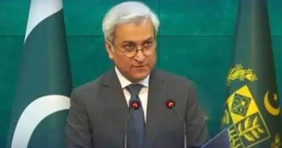 مشرقِ وسطیٰ کی کشیدگی پر پاکستان کو تشویش، سفارتکاری اور مذاکرات کی حمایت جاری رکھنے کا اعلان