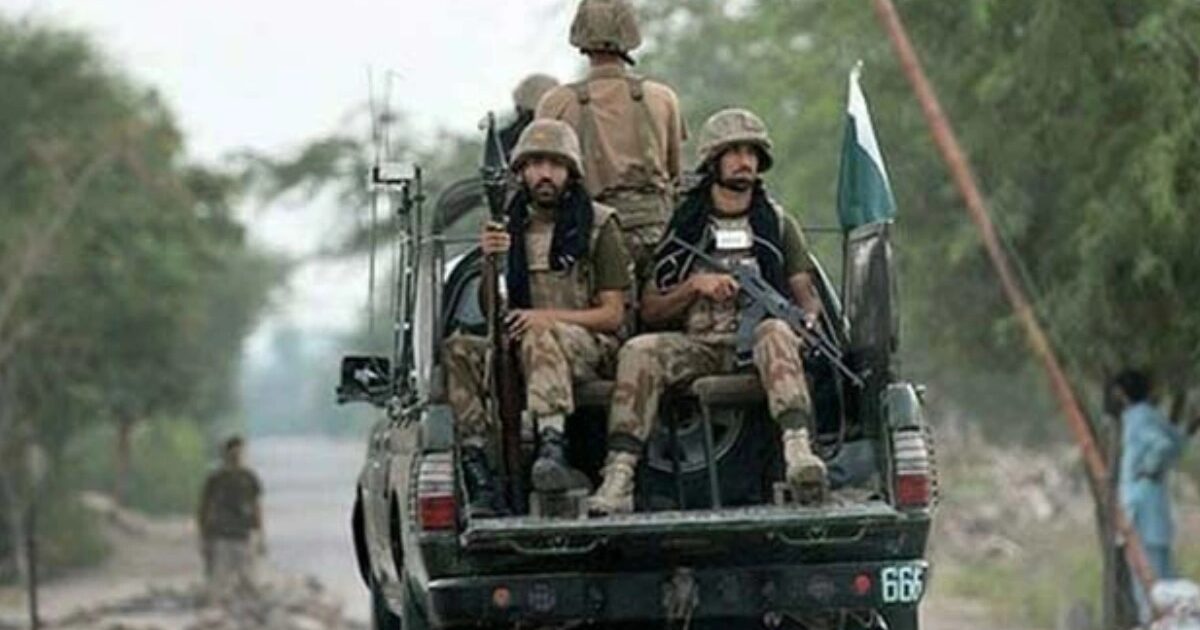 ٹانک میں پولیس چیک پوسٹ پر خودکش حملہ،15 اہلکار شہید،جوابی کارروائی میں 12 دہشتگرد ہلاک