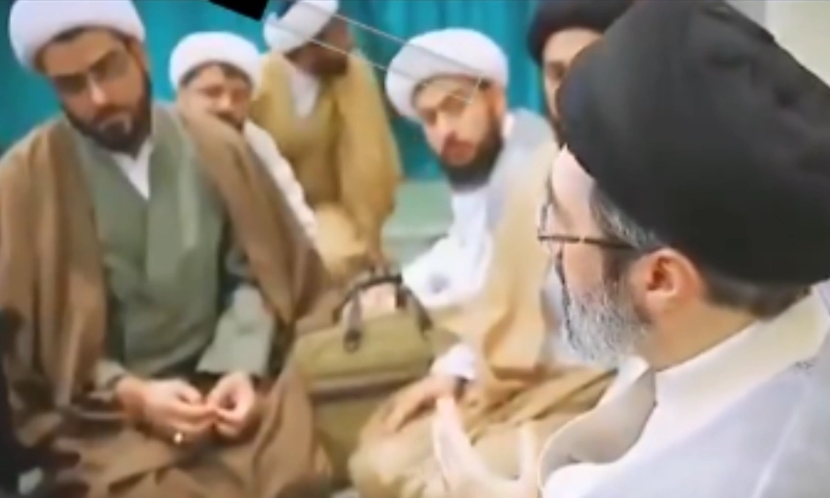 صحت سے متعلق افواہوں کے درمیان مجتبیٰ خامنہ ای کی ویڈیو منظرعام پر آگئی