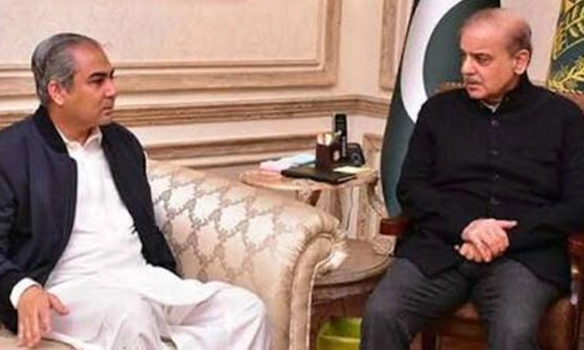 وزیر داخلہ کی وزیراعظم سے اہم ملاقات،خیبرپختونخوا سے متعلق فیصلوں کا امکان